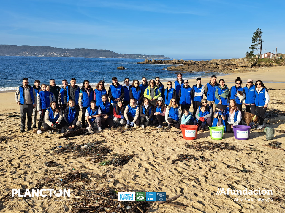 PLANCTON 2026: limpieza de basura marina en Area de Bon, con Hugo